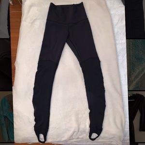 Black Ali Yoga High-Waist Goddess Leggings